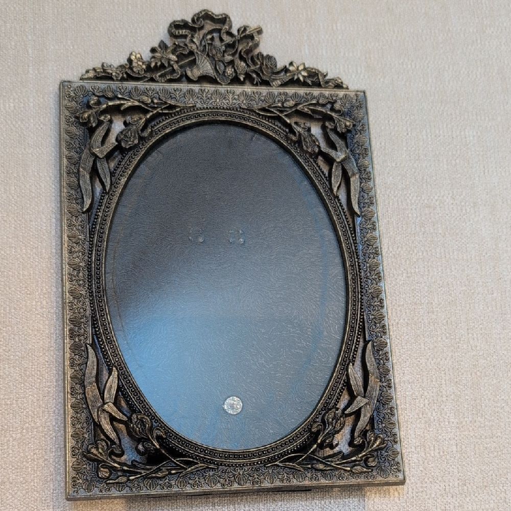 Vintage Antique Bronze Metal Ornate Floral Picture Photo Frame